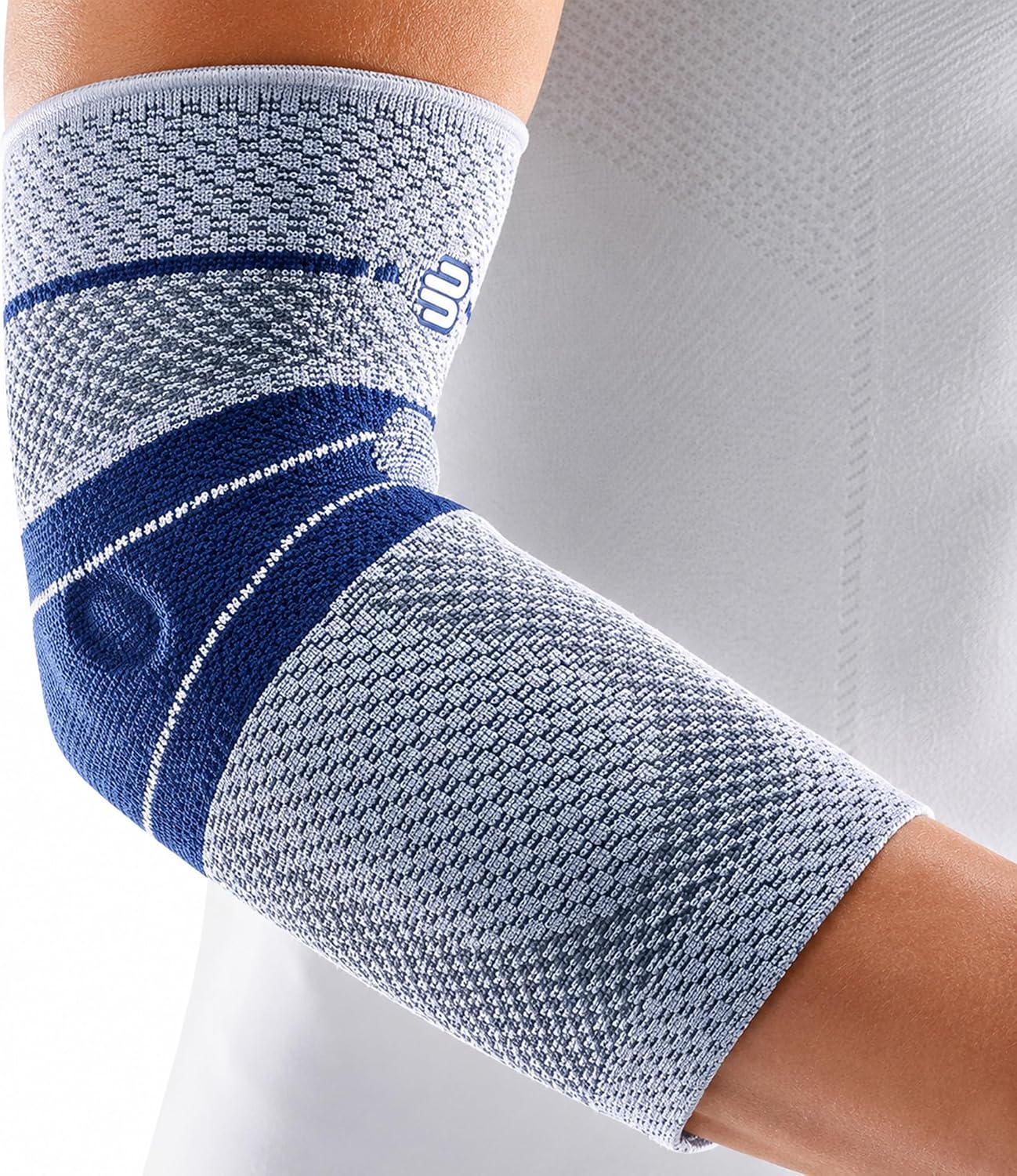 Bauerfeind - EpiTrain - Elbow Support - Breathable Knit Elbow Brace Targeted Compression for Chronic Elbow Pain, Supports Forearm Tendons & Muscles, Golfer's or Tennis Elbow Relief - Image 2
